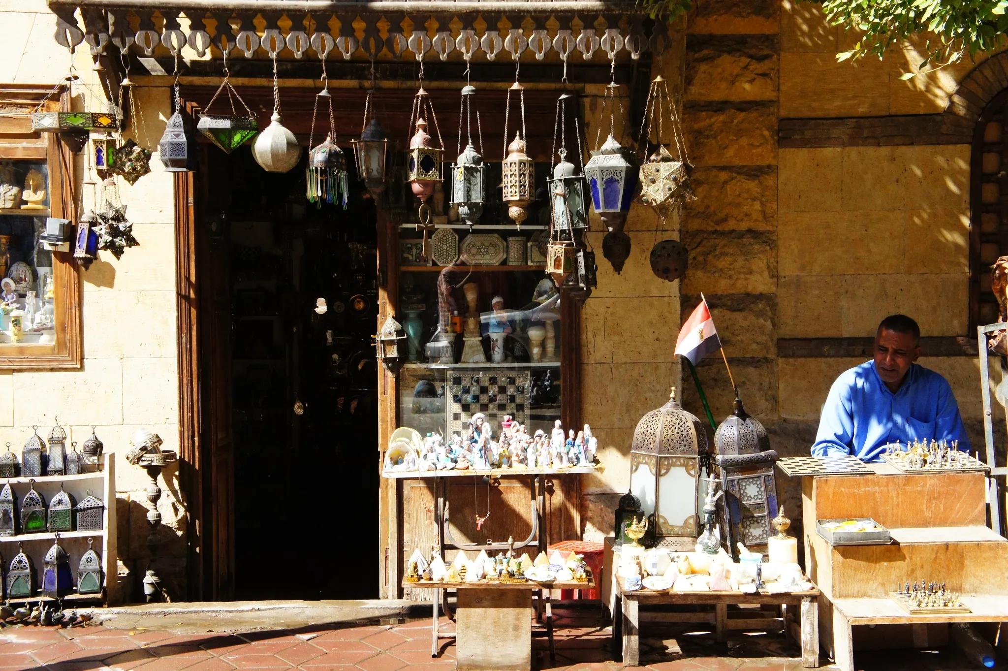 20121028-113232-20260404-0432-4803-73E9-9E7E8EE63119